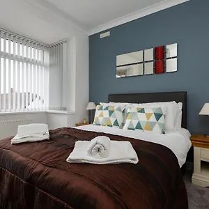 https://immaculate-house-close-to-bvh-tower-view.hotelsin-chester.com