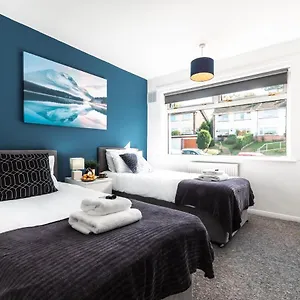 https://forest-hills.tophotelsbath.com